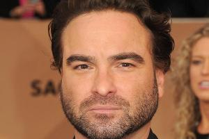 Feuerdrama bei Johnny Galecki: Seine Farm ist komplett abgebrannt