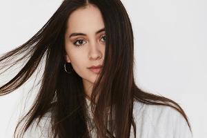 Jasmine Thompson: "Bibi Heinicke ist eine sehr liebe Person"