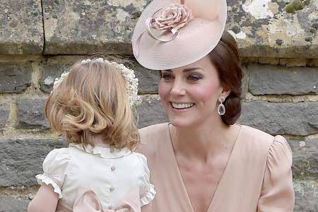 Herzogin Kate bei der Hochzeit ihrer Schwester Pippa Middleton in einer Kreation von Alexander McQueen