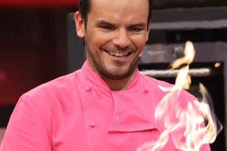 Spielt gerne mit dem Feuer: Steffen Henssler Spielt gerne mit dem Feuer: Steffen Henssler