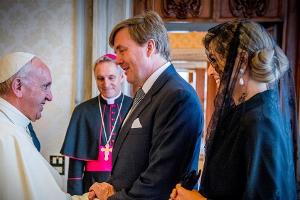 Fröhliches Wiedersehen mit Papst Franziskus