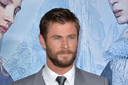 Chris Hemsworth lässt seine Fans für Autogramme und Selfies zahlen