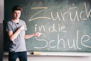 "#FelixFragt": Youtuber Dner wird für das ZDF wieder politisch