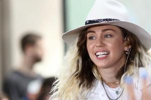 Miley Cyrus gibt Undercover-Konzert in der U-Bahn