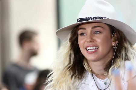 Miley Cyrus sang in der New Yorker U-Bahn