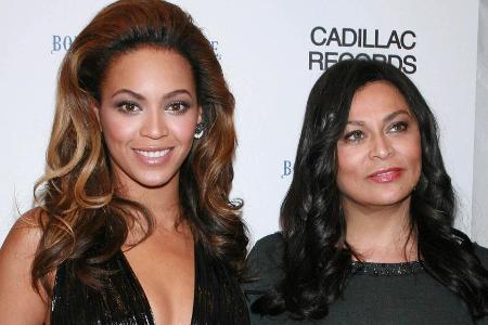 Beyoncé und ihre Mutter Tina auf einem Event in New York Beyoncé und ihre Mutter Tina auf einem Event in New York