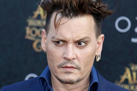Johnny Depp ist nach der Trennung vom Amber Heard offenbar wieder in Feierlaune