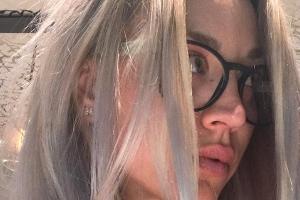 Bye-bye Blond: Kaley Cuoco überrascht mit neuer Haarfarbe