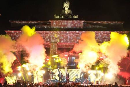 Die Lochis brachten beim Musikfestival zum Tag der Deutschen Einheit die Menge zum Toben