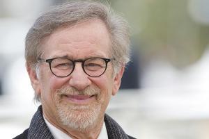 "Unglaubliche Geschichten": Spielberg produziert Neuauflage für Apple