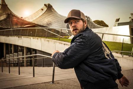 Ungewohnte Rolle: Henning Baum wird in Ungewohnte Rolle: Henning Baum wird in