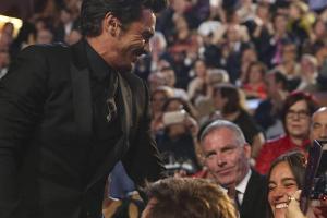 James Franco: Freut er sich hier mit seiner neuen Freundin?