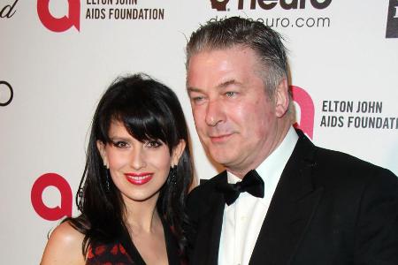 Alec Baldwin und seine Frau Hilaria kriegen offenbar beide nicht genug von Kindern Alec Baldwin und seine Frau Hilaria kriegen offenbar beide nicht genug von Kindern