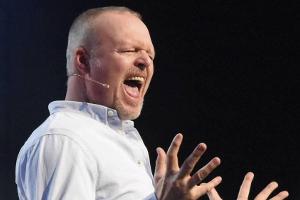 EIL: Stefan Raab kehrt auf die Bühne zurück!