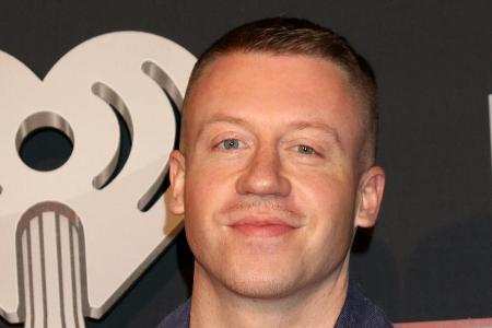 Macklemore hat in einer TV-Show mit seltsamen Äußerungen für Aufsehen gesorgt