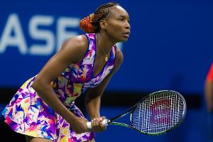 Venus Williams bricht in Wimbledon in Tränen aus
