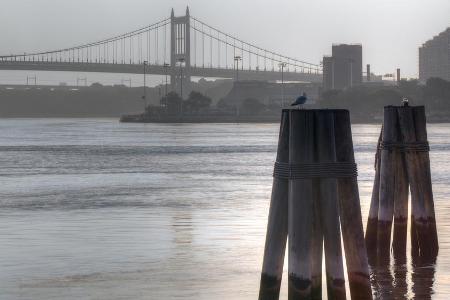 Auch eine glorreiche Stadt wie New York hat ihre Schandflecken. Einer befindet sich in der Nähe der Robert F. Kennedy Bridge