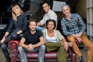 In der "Lindenstraße" spielt Sarah Masuch (Mitte) die Ärztin Dr. Iris Brooks