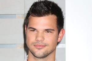 "Twilight"-Fans aufgepasst: Taylor Lautner ist wieder zu haben!