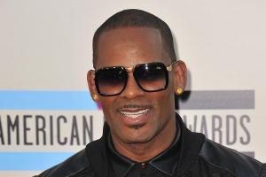 R. Kelly: Bisher scheinen ihm die Sekten-Vorwürfe nicht zu schaden