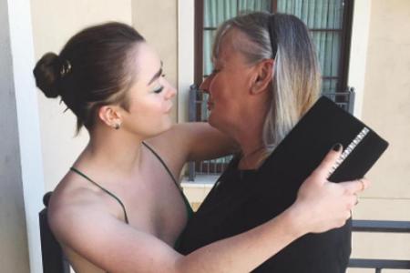 Maisie Williams und ihre Mama Maisie Williams und ihre Mama