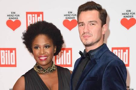 Von wegen neuer Look: Motsi Mabuse und Evgenij Voznyuk im Dezember 2016 bei einer Veranstaltung