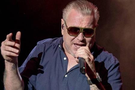 Steve Harwell von Smash Mouth lässt sich nicht von seinen Auftritten abbringen Steve Harwell von Smash Mouth lässt sich nicht von seinen Auftritten abbringen