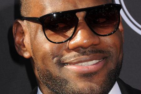 LeBron James hat ein paar deftige Worte für Donald Trump übrig LeBron James hat ein paar deftige Worte für Donald Trump übrig
