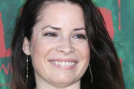 Holly Marie Combs muss bald nicht mehr allein auf dem roten Teppich auftauchen