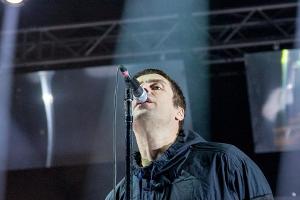 "Arschgeigen": Liam Gallagher rechnet mit miesen Freunden ab