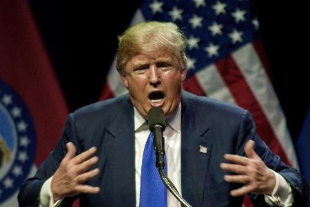 Einwanderer, sein geliebtes Land und die Größe seiner Hände - nur einige der Dinge, bei denen Donald Trump keinen Spaß versteht Einwanderer, sein geliebtes Land und die Größe seiner Hände - nur einige der Dinge, bei denen Donald Trump keinen Spaß versteht