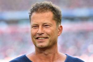Til Schweiger rudert nach Facebook-Post zurück - etwas zumindest
