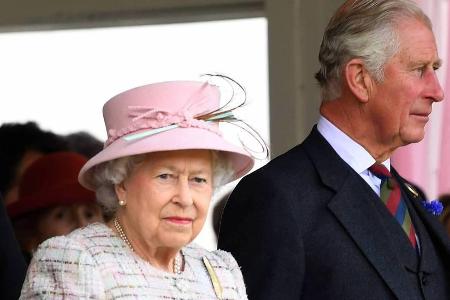 Prinz Charles und die Queen
