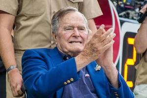 Ex-Präsident George H.W. Bush ist wieder im Krankenhaus