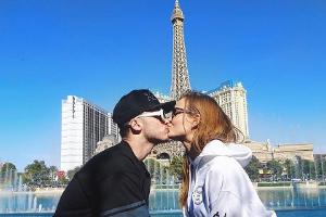 Romantisch: Model Josephine Skriver und ihr Freund küssen sich in Las Vegas