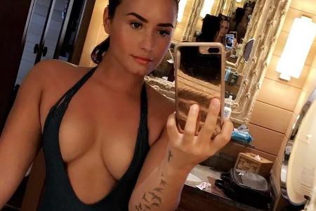 Mega-Dekolleté und sexy Pose: So zeigt sich Demi Lovato jetzt