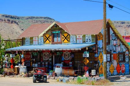 Schilder, die Virgil Earp nie sah, als er in Goldfield Sheriff war