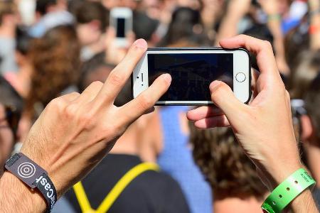 Erst ein Foto schießen und schwupps ist das iPhone weg? Erst ein Foto schießen und schwupps ist das iPhone weg?