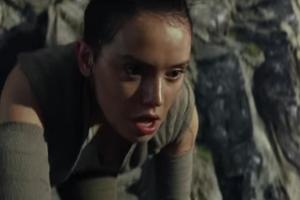 Daisy Ridley als Rey im ersten "Star Wars VIII"-Trailer