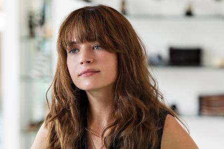 Britt Robertson alias Sophia in 