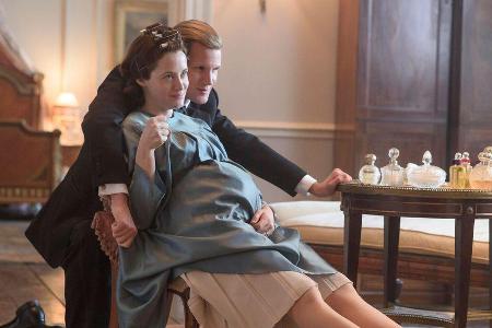 Claire Foy und Matt Smith in der zweiten Staffel von 