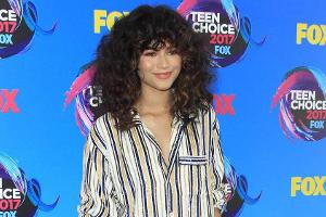Gemütlich: Zendaya im Pyjama bei den Teen Choice Awards