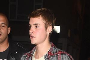 Justin Bieber zeigt geheimes Tattoo