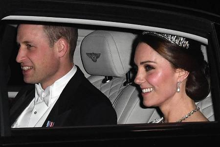 Eine strahlende Herzogin Kate neben ihrem Ehemann Prinz William