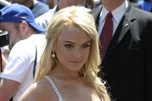 Lindsay Lohan schuldet Uncle Sam viel Geld