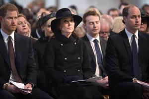 Die Royals gedenken der Opfer des "Grenfell Tower"-Brandes