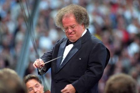 James Levine bei einem Konzert in der Waldbühne Berlin