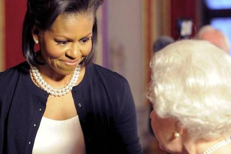 Michelle Obama war bei der Queen auch schon mal zu stürmisch