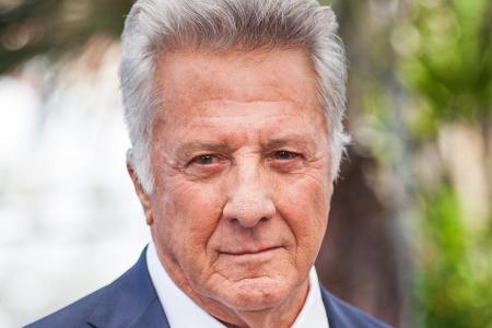 Dustin Hoffman sieht sich weiteren Vorwürfen gegenüber Dustin Hoffman sieht sich weiteren Vorwürfen gegenüber