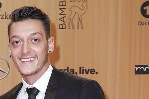Mesut Özil zeigt seine Liebe